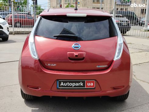 Nissan Leaf 2014 красный - фото 5