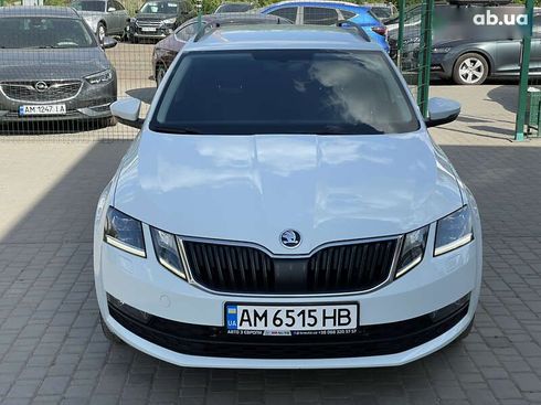 Skoda Octavia 2018 - фото 6