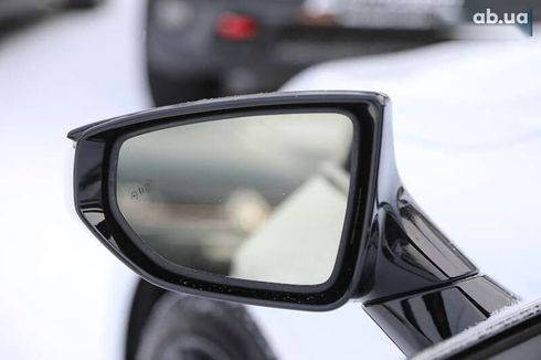 Lexus IS 2021 - фото 7