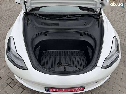 Tesla Model 3 2022 - фото 15