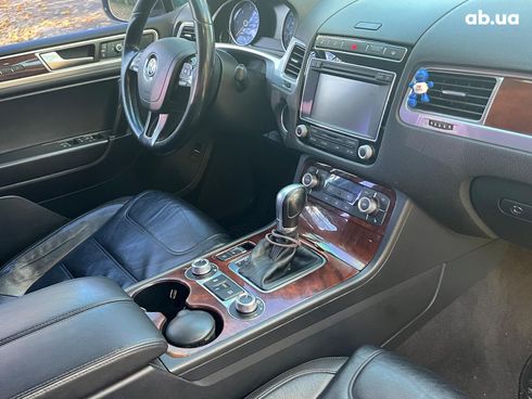 Volkswagen Touareg 2014 черный - фото 18