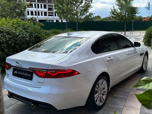 Jaguar XF 2016 - фото 8