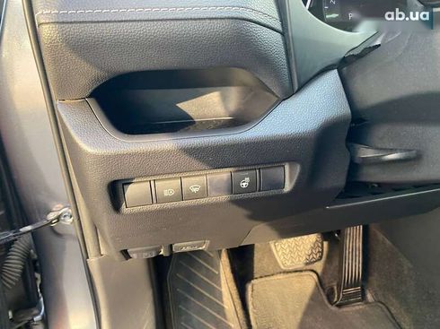 Toyota RAV4 2020 - фото 10