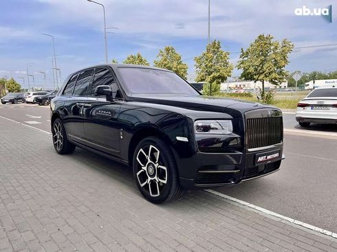 Rolls-Royce Cullinan 2022 - фото 9
