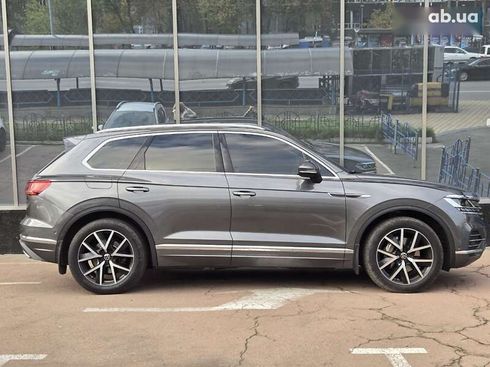 Volkswagen Touareg 2022 - фото 7