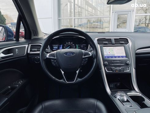 Ford Fusion 2018 синий - фото 15