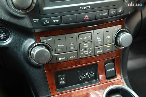 Toyota Highlander 2012 - фото 17