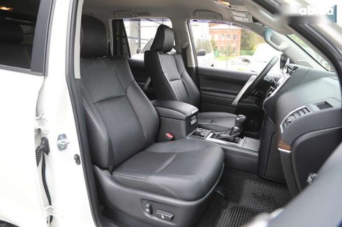 Toyota Land Cruiser Prado 2022 - фото 10