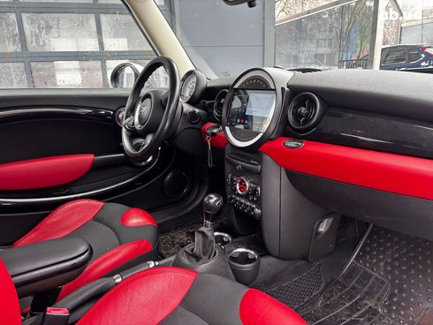 MINI Hatch 2010 красный - фото 17