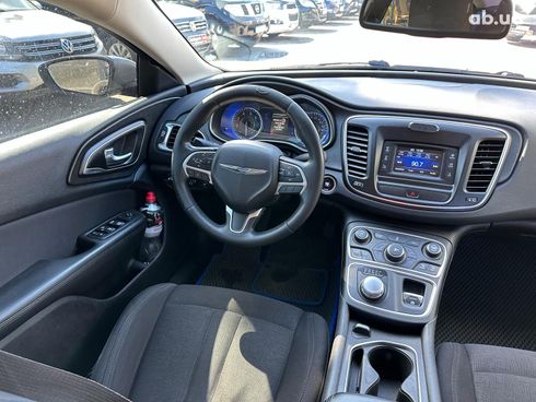 Chrysler 200 2015 серый - фото 16