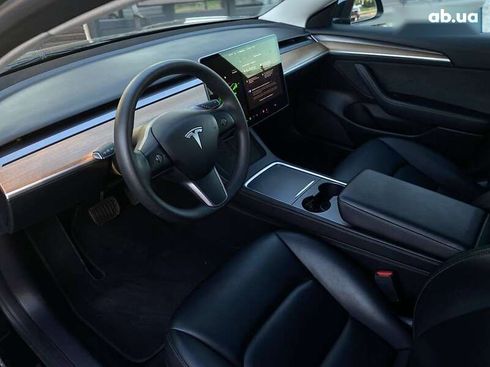 Tesla Model 3 2022 - фото 8