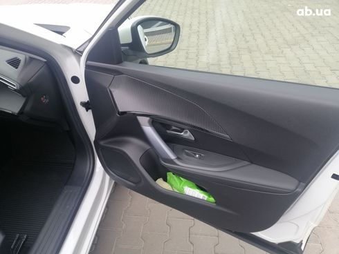 Peugeot 2008 2020 белый - фото 19