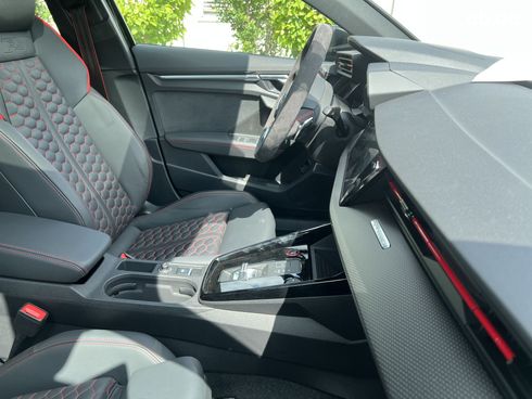 Audi RS 3 2022 - фото 29