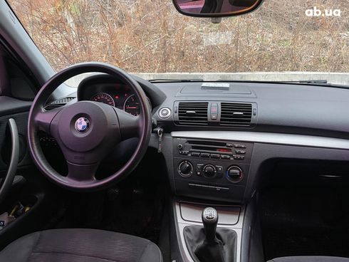 BMW 1 серия 2008 черный - фото 14