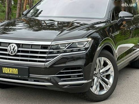 Volkswagen Touareg 2018 - фото 6