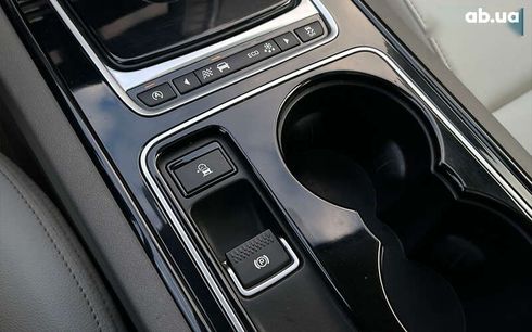 Jaguar XE 2016 - фото 21