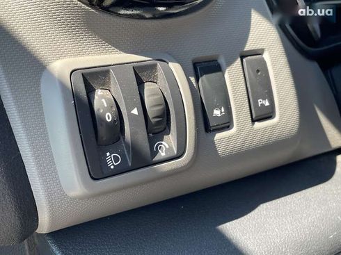 Renault Trafic 2019 - фото 20