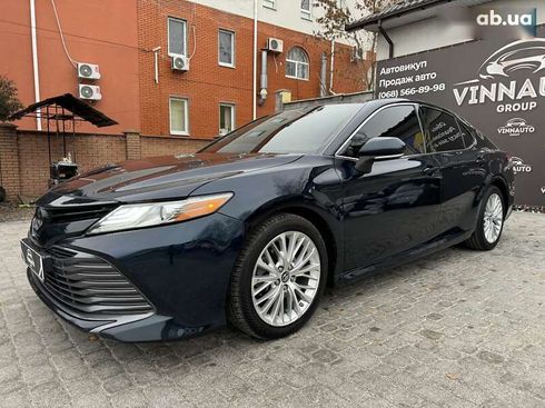 Toyota Camry 2018 - фото 10