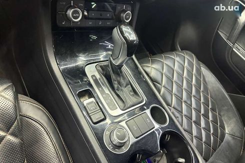 Volkswagen Touareg 2017 - фото 8