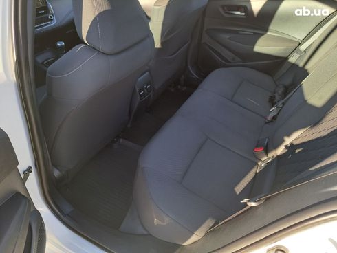 Toyota Corolla 2020 белый - фото 12