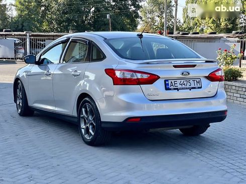 Ford Focus 2014 - фото 6