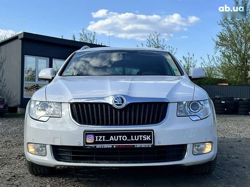 Skoda Superb 2012 - фото 2