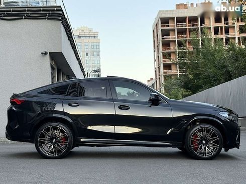 BMW X6 M 2022 - фото 12