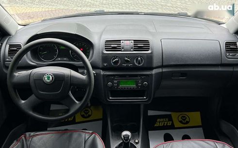 Skoda Fabia 2011 - фото 10