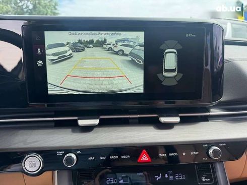 Kia Carnival 2021 - фото 17