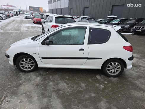 Peugeot 206 2004 белый - фото 5