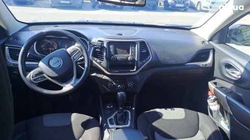 Jeep Cherokee 2017 серый - фото 9