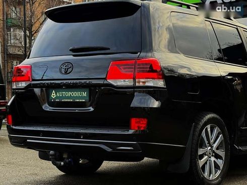 Toyota Land Cruiser 2018 - фото 22