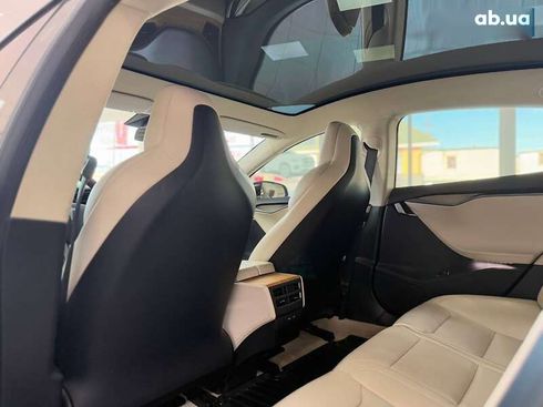 Tesla Model S 2018 - фото 26