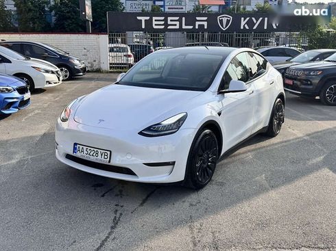 Tesla Model Y 2021 - фото 17