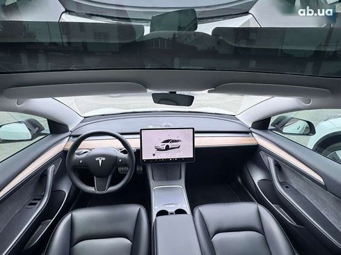 Tesla Model 3 2022 - фото 18