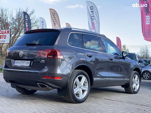 Volkswagen Touareg 2011 - фото 14