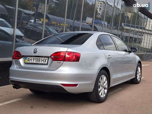 Volkswagen Jetta 2012 - фото 5