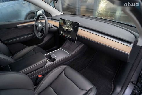 Tesla Model Y 2023 - фото 23