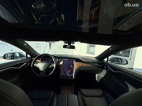 Tesla Model S 2020 - фото 27