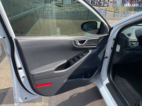 Hyundai Ioniq 2019 - фото 26