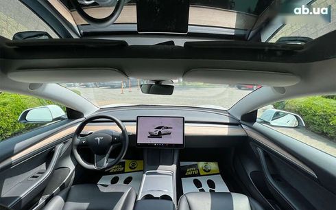 Tesla Model 3 2022 - фото 13