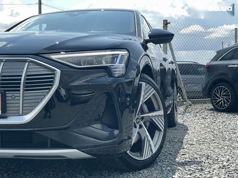 Audi E-Tron 2022 - фото 6