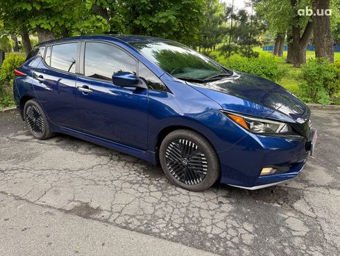 Nissan Leaf 2022 синий - фото 4