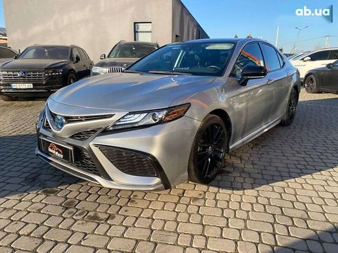 Toyota Camry 2022 - фото 3