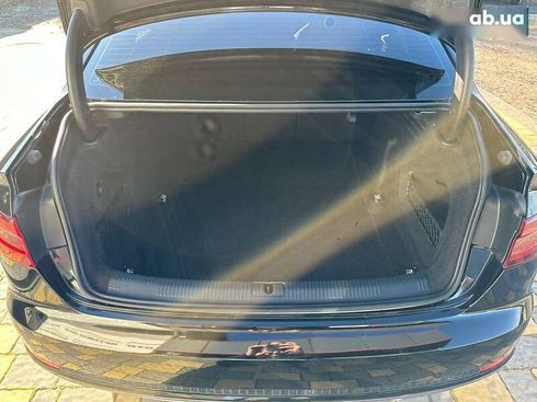 Audi A4 2018 - фото 22