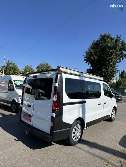 Renault Trafic 2018 - фото 10