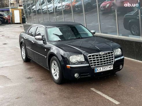 Chrysler 300C 2005 - фото 25