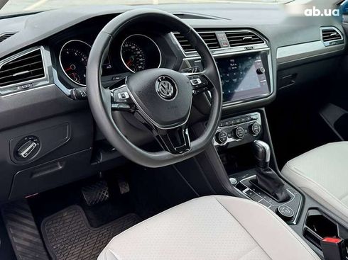 Volkswagen Tiguan Allspace 2020 - фото 19