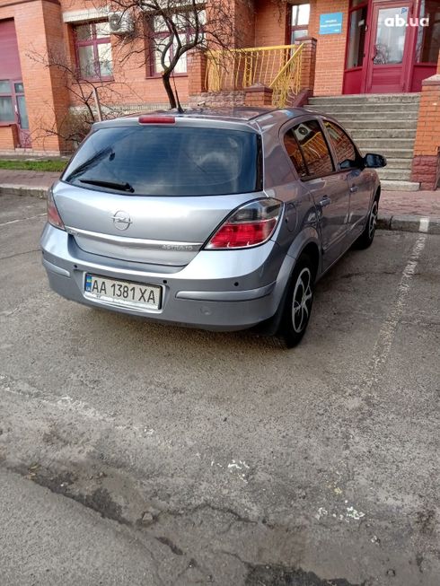 Opel Astra 2007 серый - фото 4