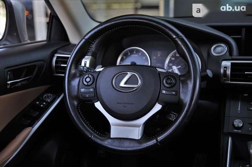 Lexus IS 2015 - фото 15